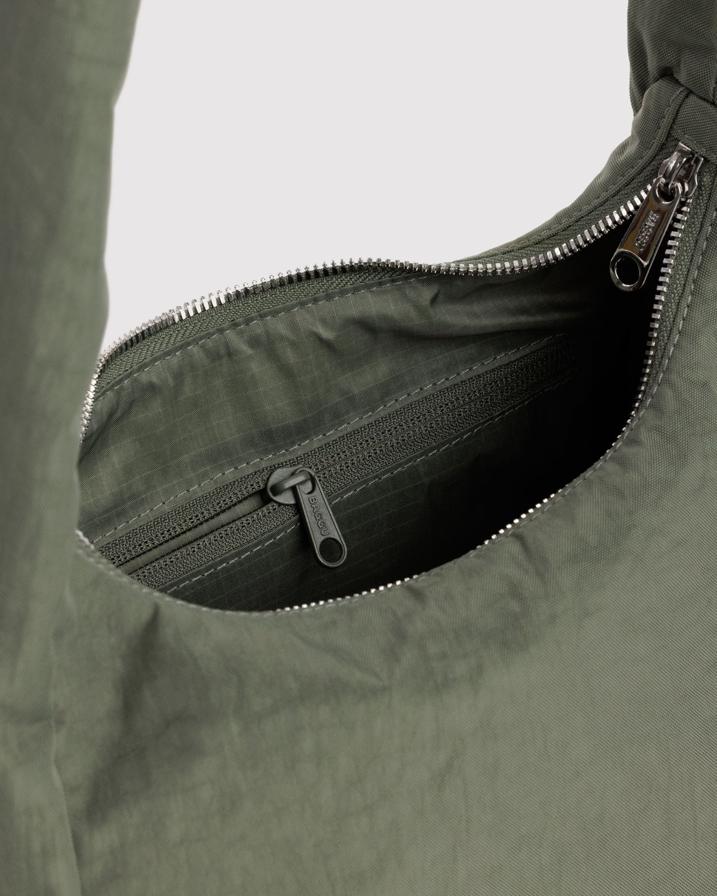 Small Nylon Meringue Bag S5