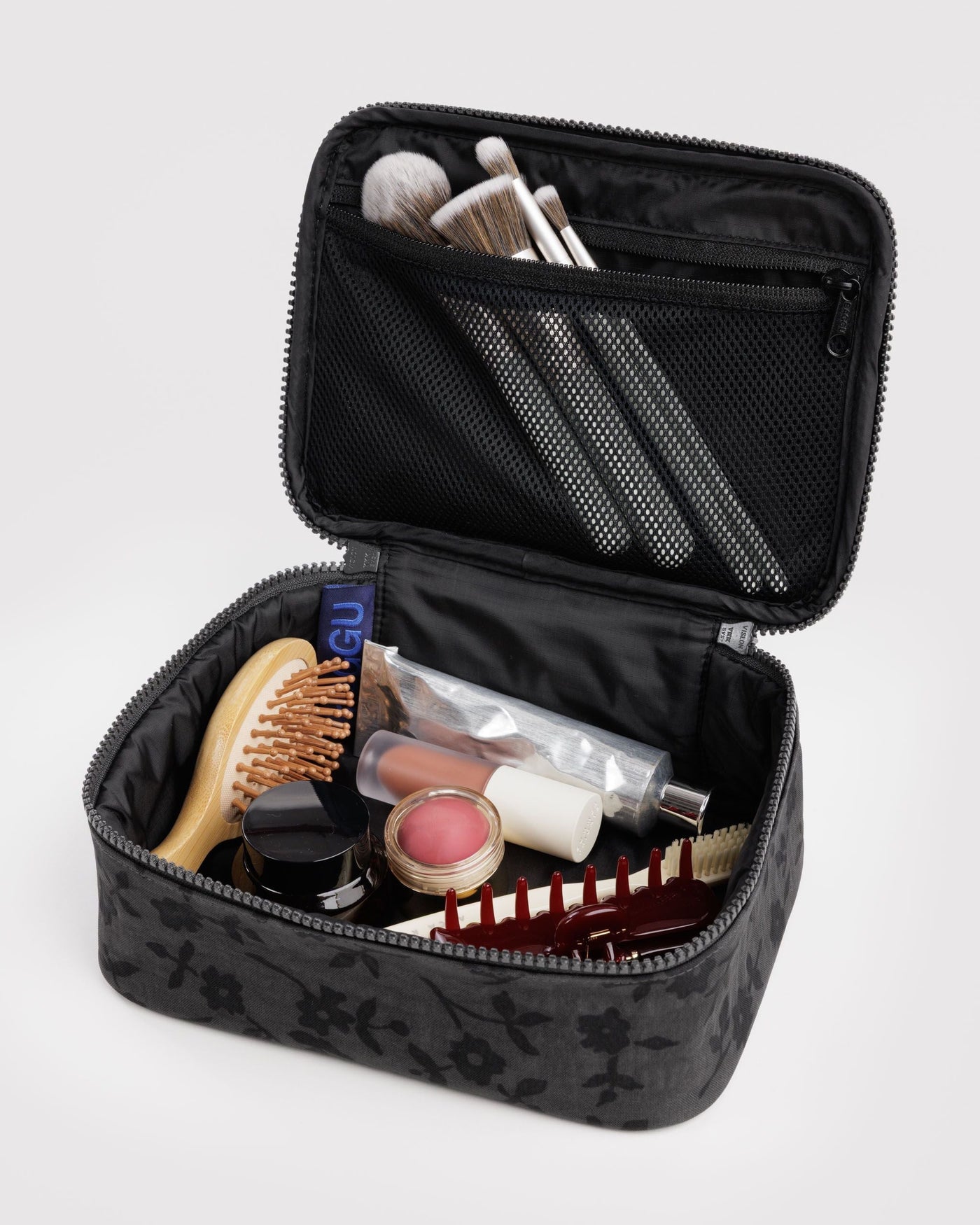Small Cosmetic Case B4