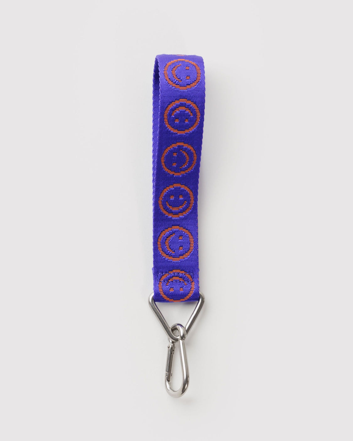 Logo Keychain Q6