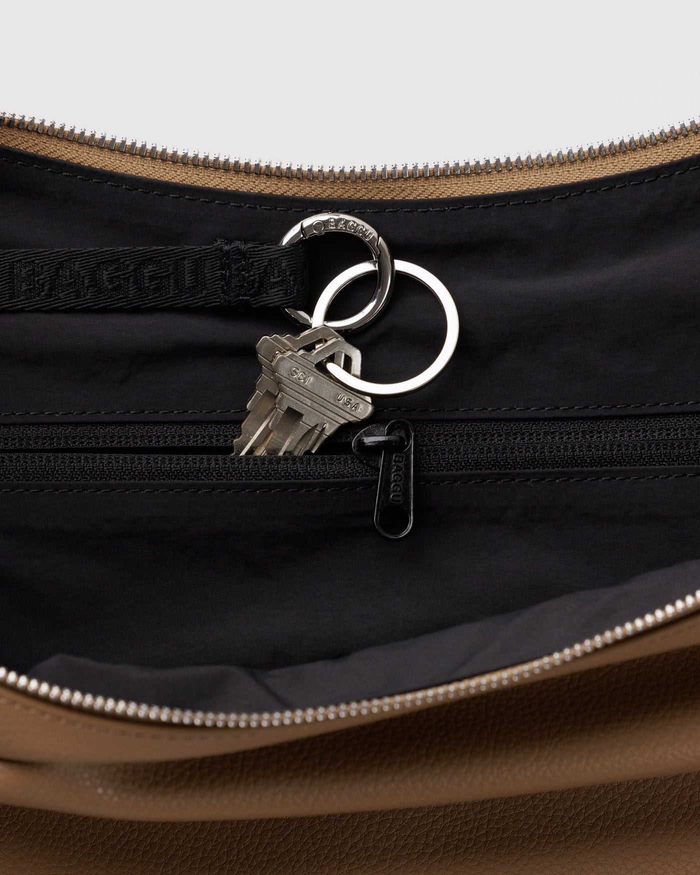 Medium Recycled Leather Flat Crescent I7